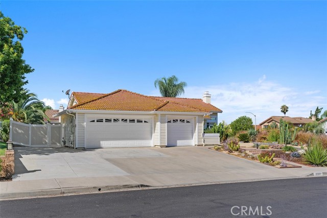 Detail Gallery Image 5 of 34 For 25382 Blackthorne Dr, Murrieta,  CA 92563 - 3 Beds | 2 Baths