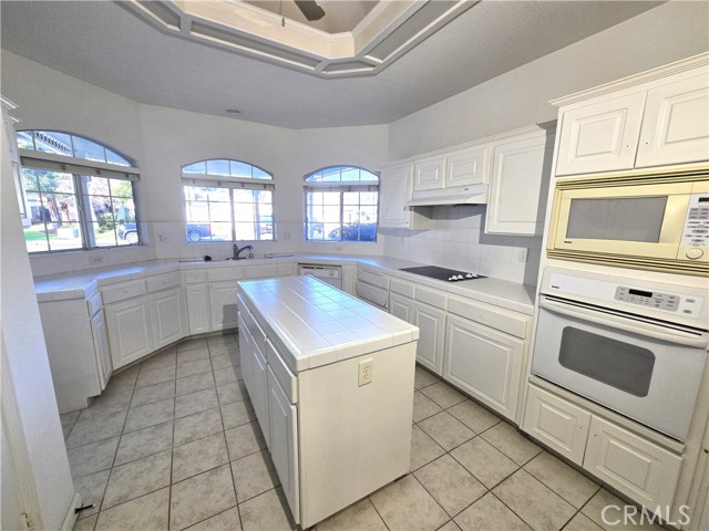 Detail Gallery Image 10 of 29 For 10168 N Price, Fresno,  CA 93730 - 3 Beds | 2/1 Baths