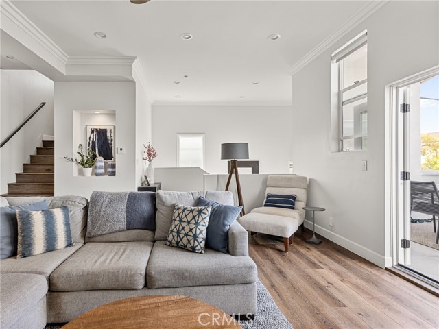 Detail Gallery Image 6 of 32 For 3506 Blossom Ln #C,  Redondo Beach,  CA 90278 - 3 Beds | 2/1 Baths