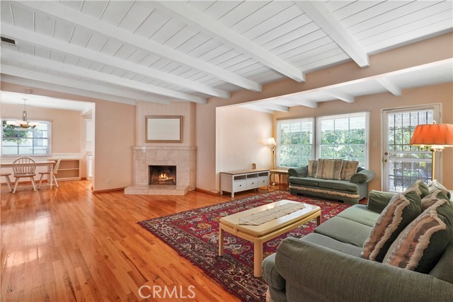 14224 Enadia Way, Van Nuys CA: https://media.crmls.org/medias/29ab220a-6ecb-4400-b79e-5a5df640b773.jpg