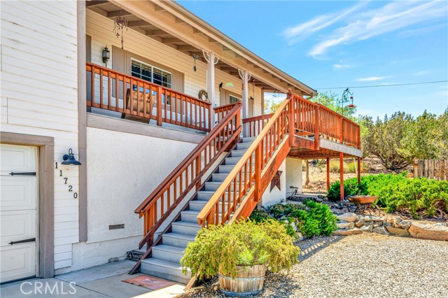 11720 Honeybee Lane, Juniper Hills CA: https://media.crmls.org/medias/29ac3c00-2912-402f-bafd-56eb5bba9739.jpg