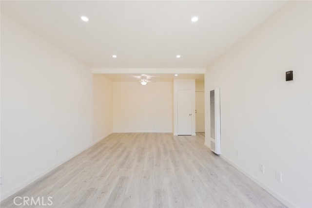 409 Burchett Street, Glendale CA: https://media.crmls.org/medias/29acc184-56b7-41f3-bfc1-10af0d788042.jpg