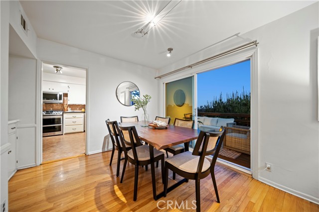 Detail Gallery Image 11 of 74 For 8615 Skyline Dr, Los Angeles,  CA 90046 - 3 Beds | 3 Baths