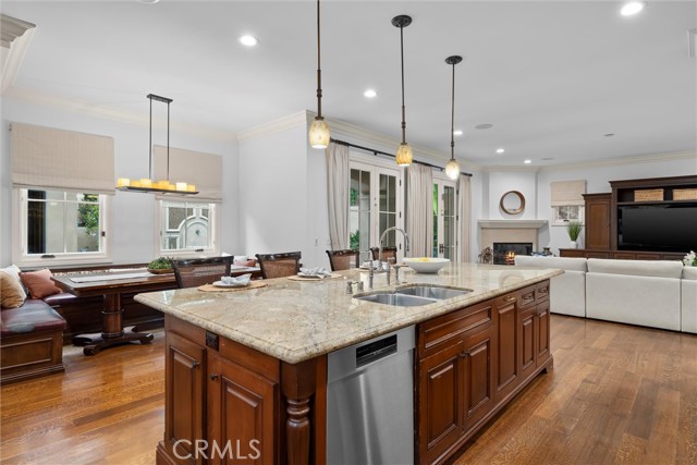 114 N Ardmore Avenue, Manhattan Beach CA: https://media.crmls.org/medias/29ad9249-9be9-4e22-94a2-74600ef95290.jpg