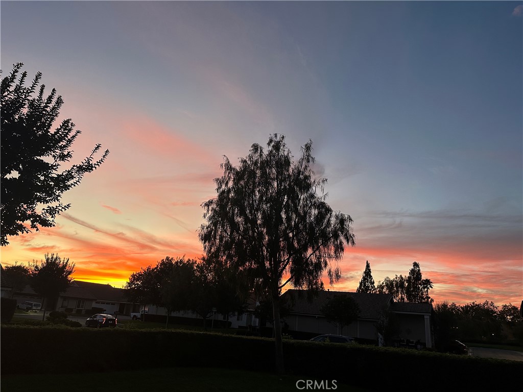 https://media.crmls.org/medias/29ad9ba9-50a6-455a-ac09-991a07d3483a.jpg?preset=X-Large