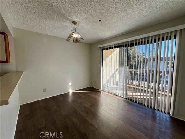 Detail Gallery Image 4 of 17 For 987 E Del Mar Bld #13,  Pasadena,  CA 91106 - 2 Beds | 2 Baths
