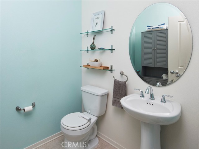Detail Gallery Image 14 of 23 For 12920 Central Ave #401,  Hawthorne,  CA 90250 - 1 Beds | 1/1 Baths