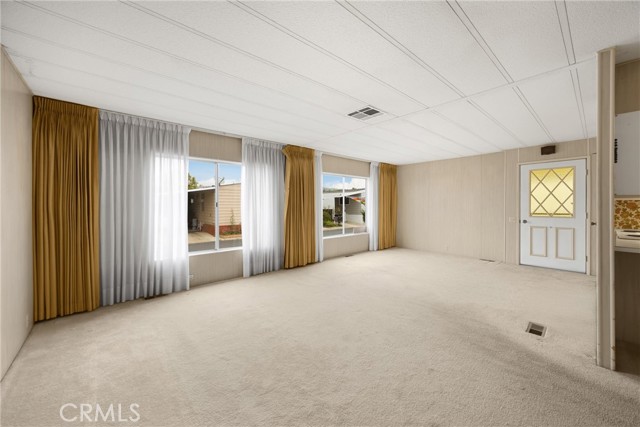 2240 Lake Glen Dr, La Habra CA: https://media.crmls.org/medias/29aeb0a3-b51f-4db4-8c46-073c0d9b7c4c.jpg