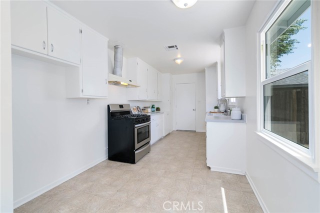 Detail Gallery Image 8 of 20 For 38338 16th St, Palmdale,  CA 93550 - 3 Beds | 1 Baths