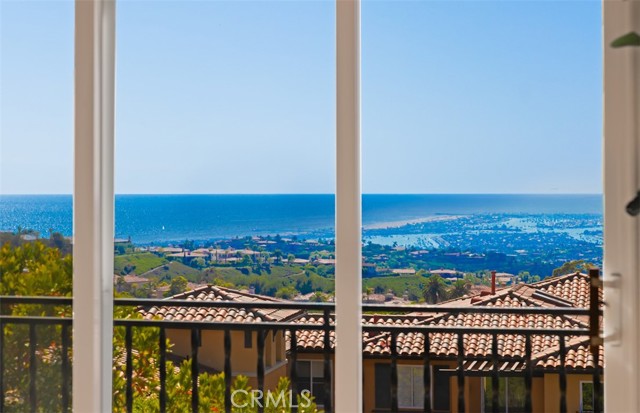 7 Suprema Drive, Newport Coast CA: https://media.crmls.org/medias/29af6450-d807-40e7-8f12-697d3c7eaf22.jpg