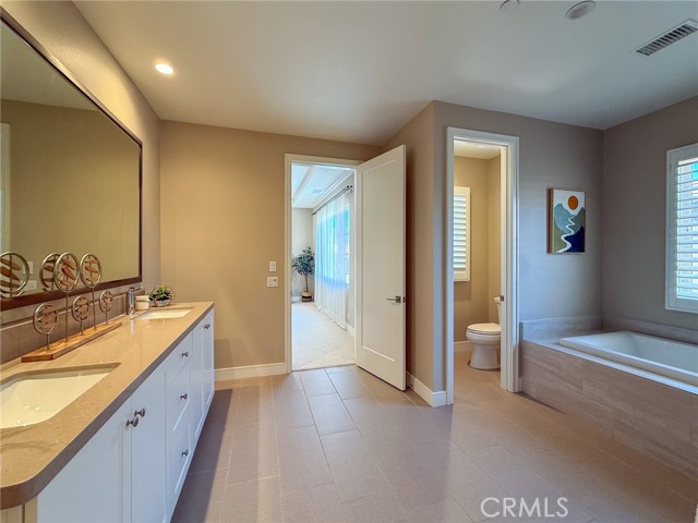 142 Dolci, Irvine CA: https://media.crmls.org/medias/29af72ba-0571-43f9-8736-25cbe6356124.jpg