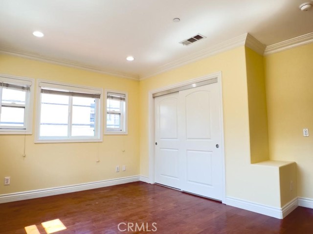 Detail Gallery Image 9 of 16 For 412 Ave F #B,  Redondo Beach,  CA 90277 - 4 Beds | 3 Baths