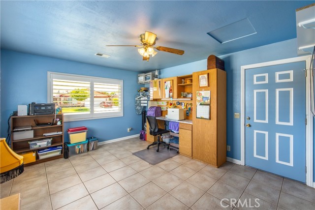 7571 Willow Way, Highland CA: https://media.crmls.org/medias/29afeb2b-59de-4c4a-8380-00b23912d773.jpg