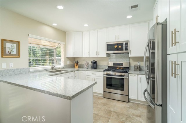 Detail Gallery Image 8 of 36 For 26103 Mcbean Pkwy #130,  Valencia,  CA 91355 - 2 Beds | 2 Baths