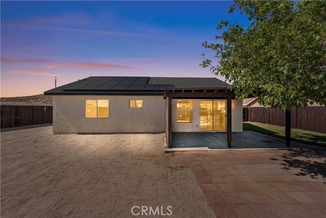1472 Bedford Avenue, Rosamond CA: https://media.crmls.org/medias/29b020e6-16ac-48e0-a97a-7dd918d8d69b.jpg