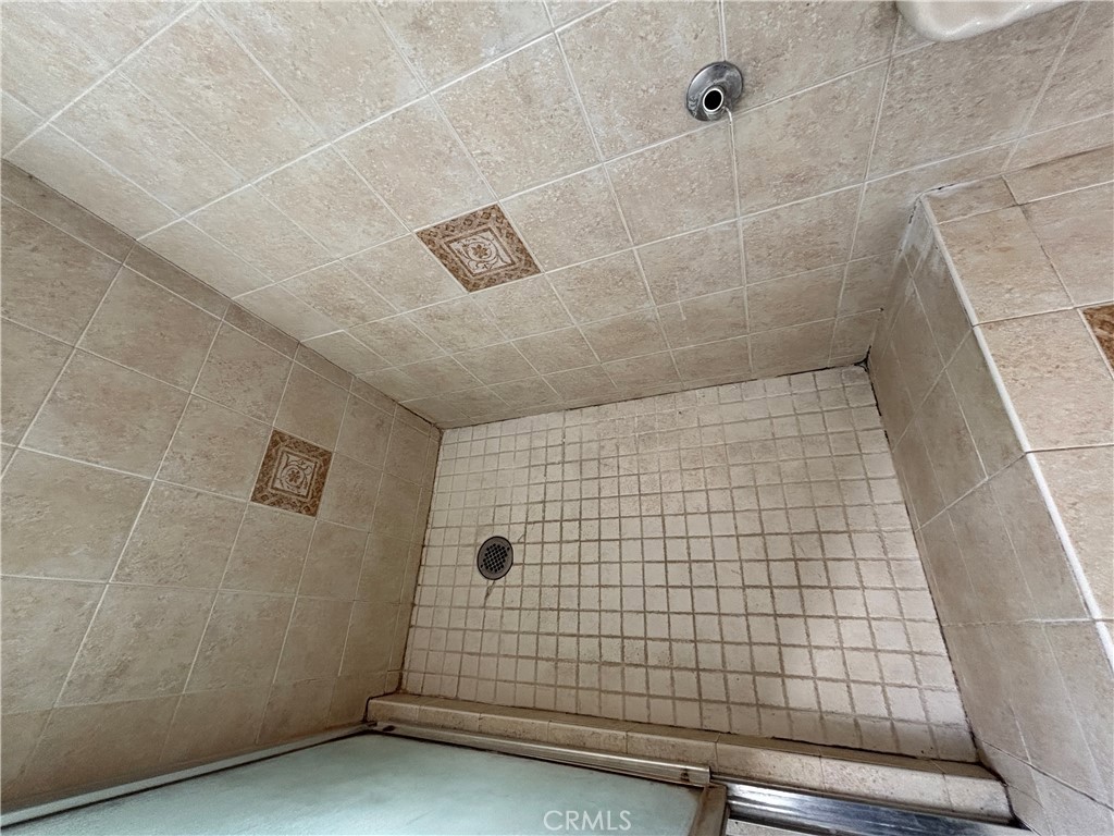 https://media.crmls.org/medias/29b07274-4981-464e-afe9-12054ee64774.jpg?preset=X-Large