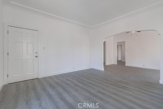 1009 Coronado Avenue, Long Beach CA: https://media.crmls.org/medias/29b08b97-0028-4a56-8436-bb989b034775.jpg