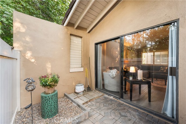 1137 Mountain Gate Road, Upland CA: https://media.crmls.org/medias/29b0d538-56f1-44c7-be30-40fe1c62af5f.jpg