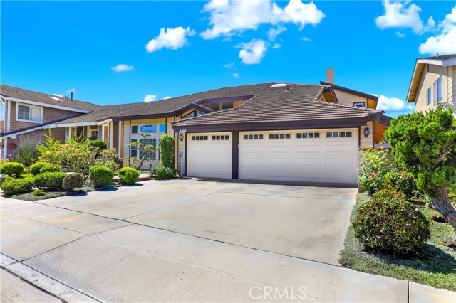 Image 2 of 46 For 8452 Deepview Drive
