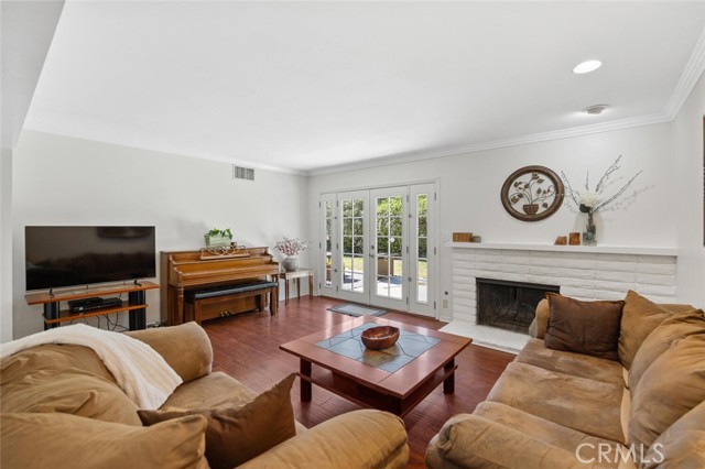 Detail Gallery Image 6 of 22 For 23538 Adamsboro Dr, Newhall,  CA 91321 - 4 Beds | 2 Baths