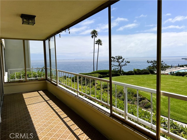 32759 Seagate Drive, Rancho Palos Verdes CA: https://media.crmls.org/medias/29b1fe5f-a065-44b6-a13b-1dc865a76e2d.jpg