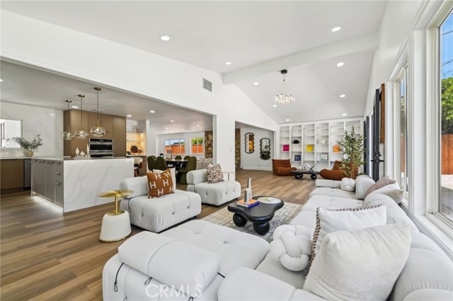 Detail Gallery Image 21 of 70 For 4816 Saint Andrews Ave, Buena Park,  CA 90621 - 4 Beds | 3 Baths