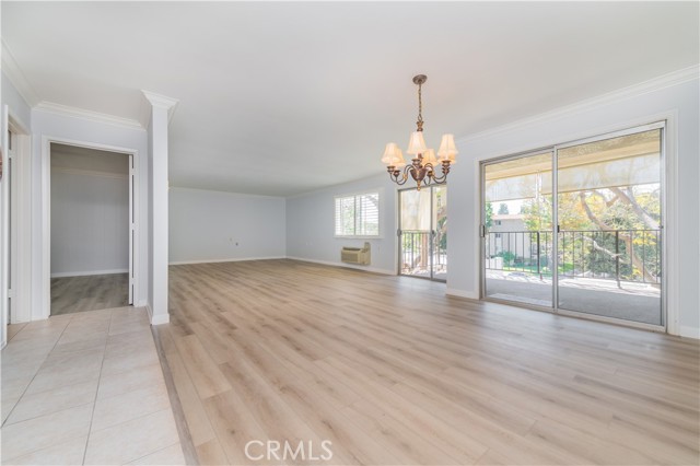 2381 Via Mariposa W, Laguna Woods CA: https://media.crmls.org/medias/29b360ad-baeb-4861-9646-e87222b6e3f0.jpg