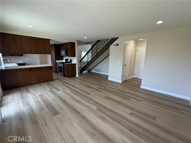 332 Winding Lane, Brea CA: https://media.crmls.org/medias/29b47c2a-47e7-4601-996d-efb07c824636.jpg
