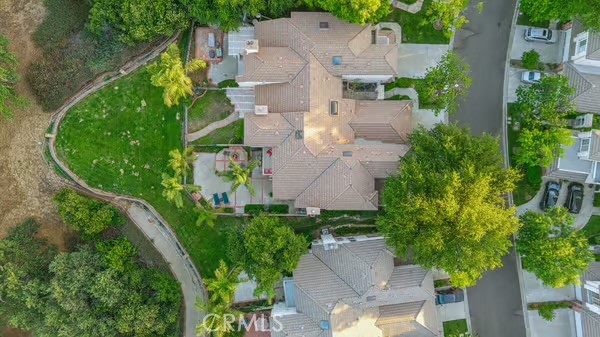24444 Hampton Drive, Valencia CA: https://media.crmls.org/medias/29b47d58-015a-438c-85bf-3c6ca156885f.jpg