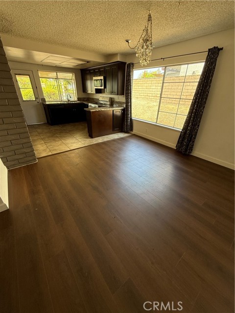 2005 Cumberland Drive, West Covina CA: https://media.crmls.org/medias/29b4911f-d43f-4743-893c-05ee24c39b3f.jpg