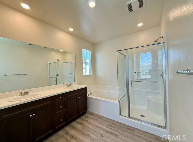 Detail Gallery Image 13 of 16 For 4263 S Glacier Trl, Ontario,  CA 91762 - 4 Beds | 3 Baths