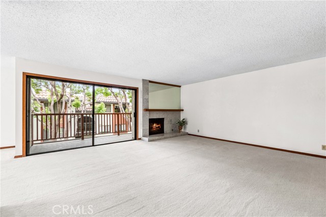 6222 Riviera Circle, Long Beach CA: https://media.crmls.org/medias/29b5a08d-e4b3-478d-94b1-af082bd9c9bd.jpg