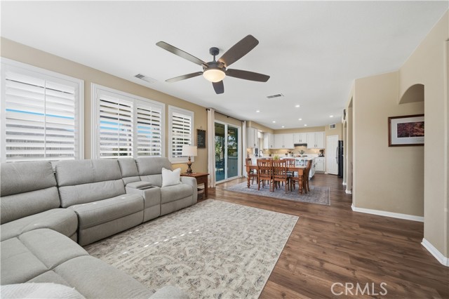 Detail Gallery Image 15 of 54 For 23825 Hayes, Murrieta,  CA 92562 - 5 Beds | 3 Baths