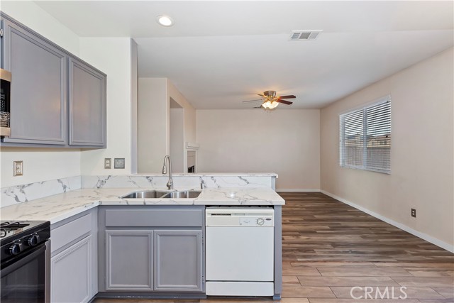 Detail Gallery Image 12 of 23 For 13234 Cucamonga Ct, Hesperia,  CA 92344 - 4 Beds | 2 Baths