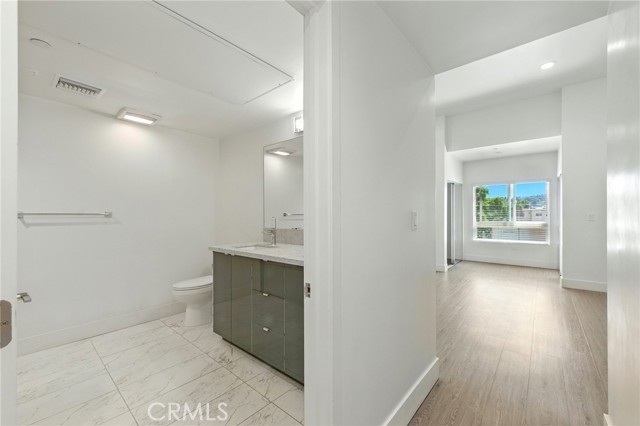 Detail Gallery Image 34 of 43 For 4461 Tujunga Ave #102,  Studio City,  CA 91602 - 3 Beds | 2/1 Baths