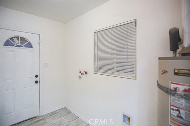 Detail Gallery Image 9 of 31 For 697 E 21st, San Bernardino,  CA 92404 - 5 Beds | 3 Baths