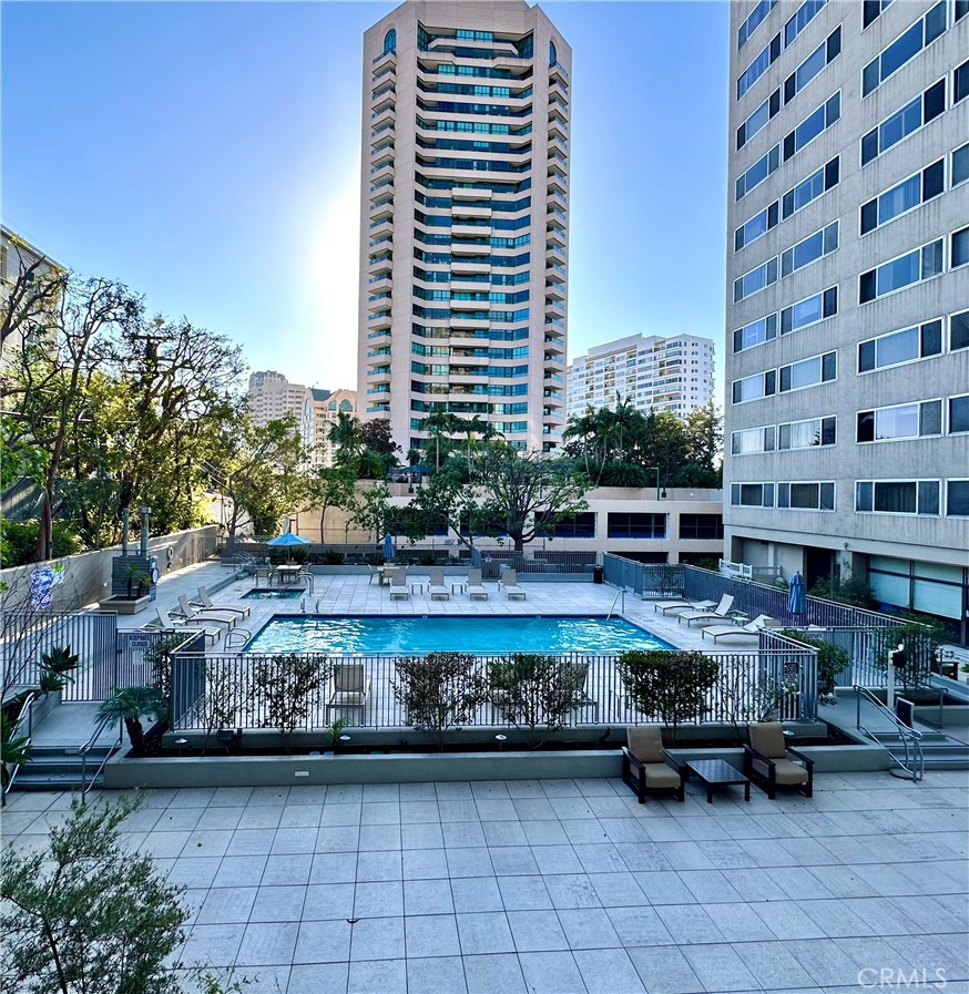 10450 Wilshire #2A