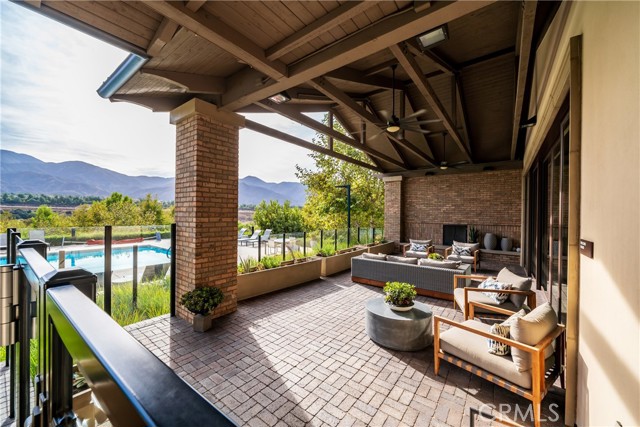 11298 Finders Court, Corona CA: https://media.crmls.org/medias/29bb4bef-e86c-4c49-ab45-988185500a07.jpg