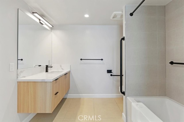 Detail Gallery Image 12 of 17 For 321 S Oxford Ave #606,  Los Angeles,  CA 90020 - 2 Beds | 2 Baths