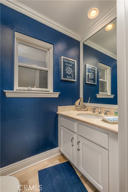 Detail Gallery Image 24 of 24 For 301 2nd, Hermosa Beach,  CA 90254 - 3 Beds | 3/1 Baths