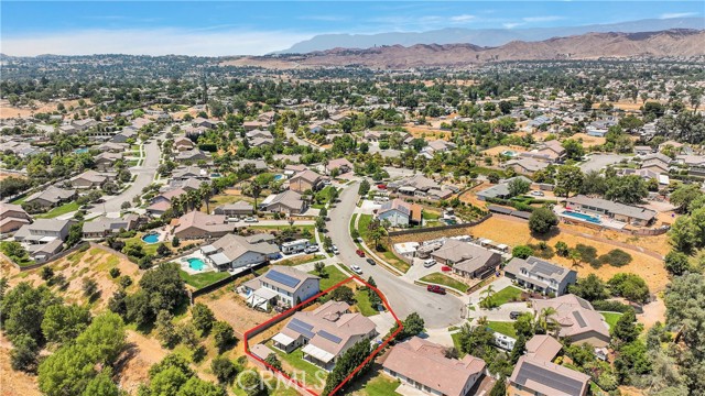 Detail Gallery Image 3 of 53 For 13006 Dale Evans Ct, Yucaipa,  CA 92399 - 4 Beds | 3 Baths