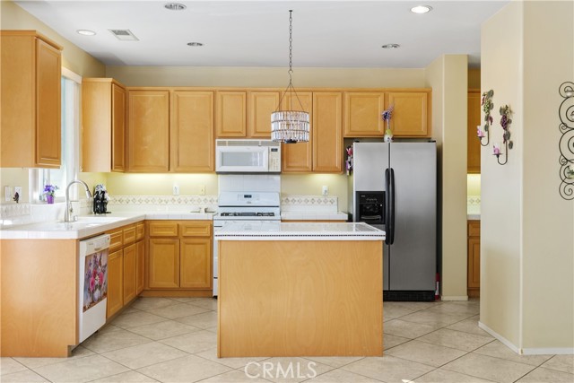 Detail Gallery Image 17 of 38 For 186 Canary Ck, Beaumont,  CA 92223 - 2 Beds | 2 Baths