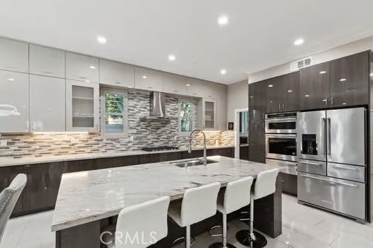 Detail Gallery Image 5 of 37 For 7160 W Dovewood Ln, Fresno,  CA 93723 - 7 Beds | 6 Baths