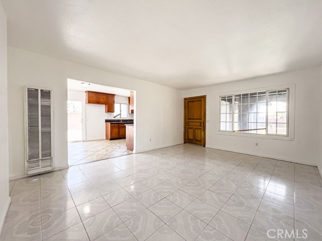 Detail Gallery Image 15 of 29 For 9845 Arbor Ave, Fontana,  CA 92335 - 3 Beds | 1/1 Baths