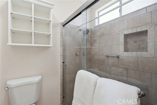 2420 Pauline Street photo 15