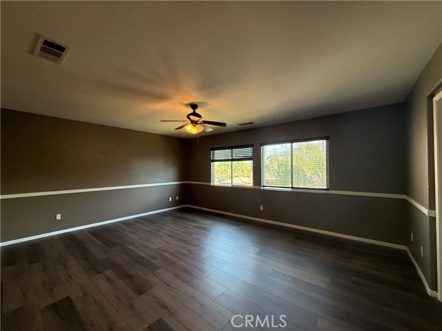 Detail Gallery Image 15 of 34 For 1264 Reisling, Perris,  CA 92571 - 5 Beds | 3 Baths