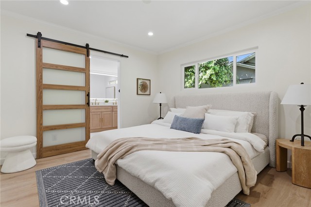 Detail Gallery Image 38 of 55 For 6539 Noble Avenue, Van Nuys,  CA 91411 - 4 Beds | 4 Baths