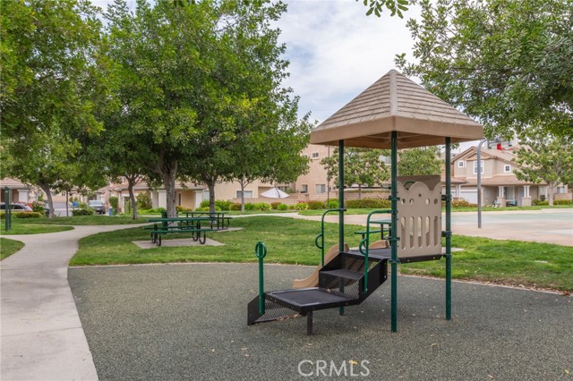 Detail Gallery Image 30 of 32 For 1654 Rush Haven Way, Simi Valley,  CA 93065 - 3 Beds | 2/1 Baths