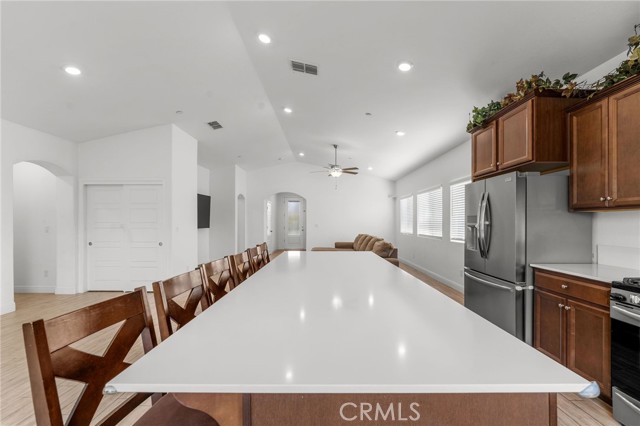 Detail Gallery Image 11 of 34 For 3415 Falling Brook, Shafter,  CA 93263 - 4 Beds | 2 Baths