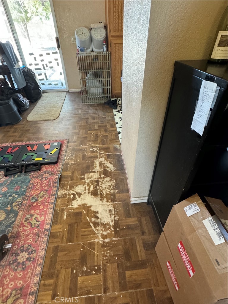 https://media.crmls.org/medias/29c33bdf-f920-402b-b842-2eb8932e8b0b.jpg?preset=X-Large